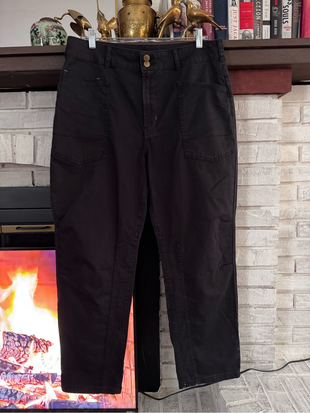 Pilcro Anthropologie Black Cargo Pants with Patch Pockets NEW never worn